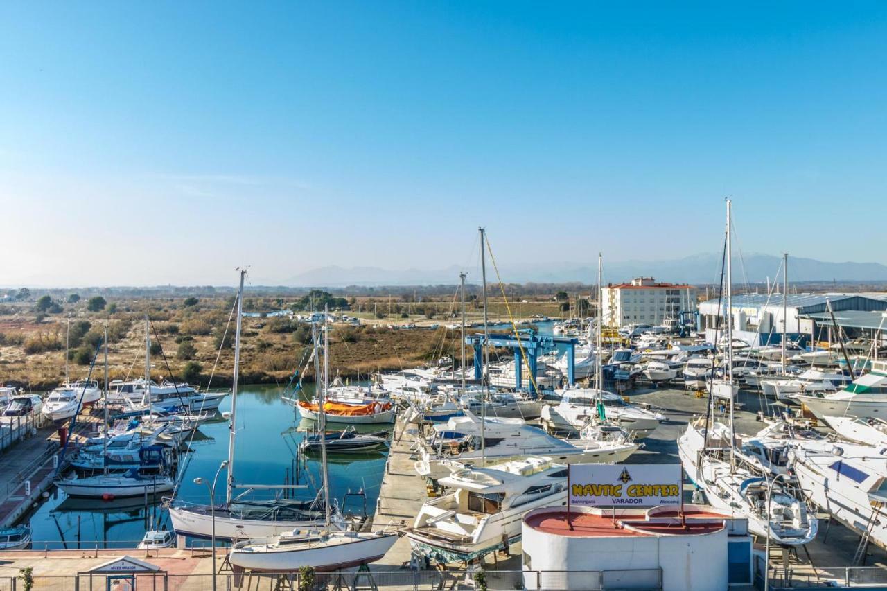 Holidays Penthouse Vues Panoramiques Sur Le Port Naval,Un Sejour Elegant Assure " Wifi Parquing Gratuit Росас Экстерьер фото